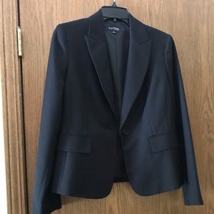 Brand new Evan Picone blazer.